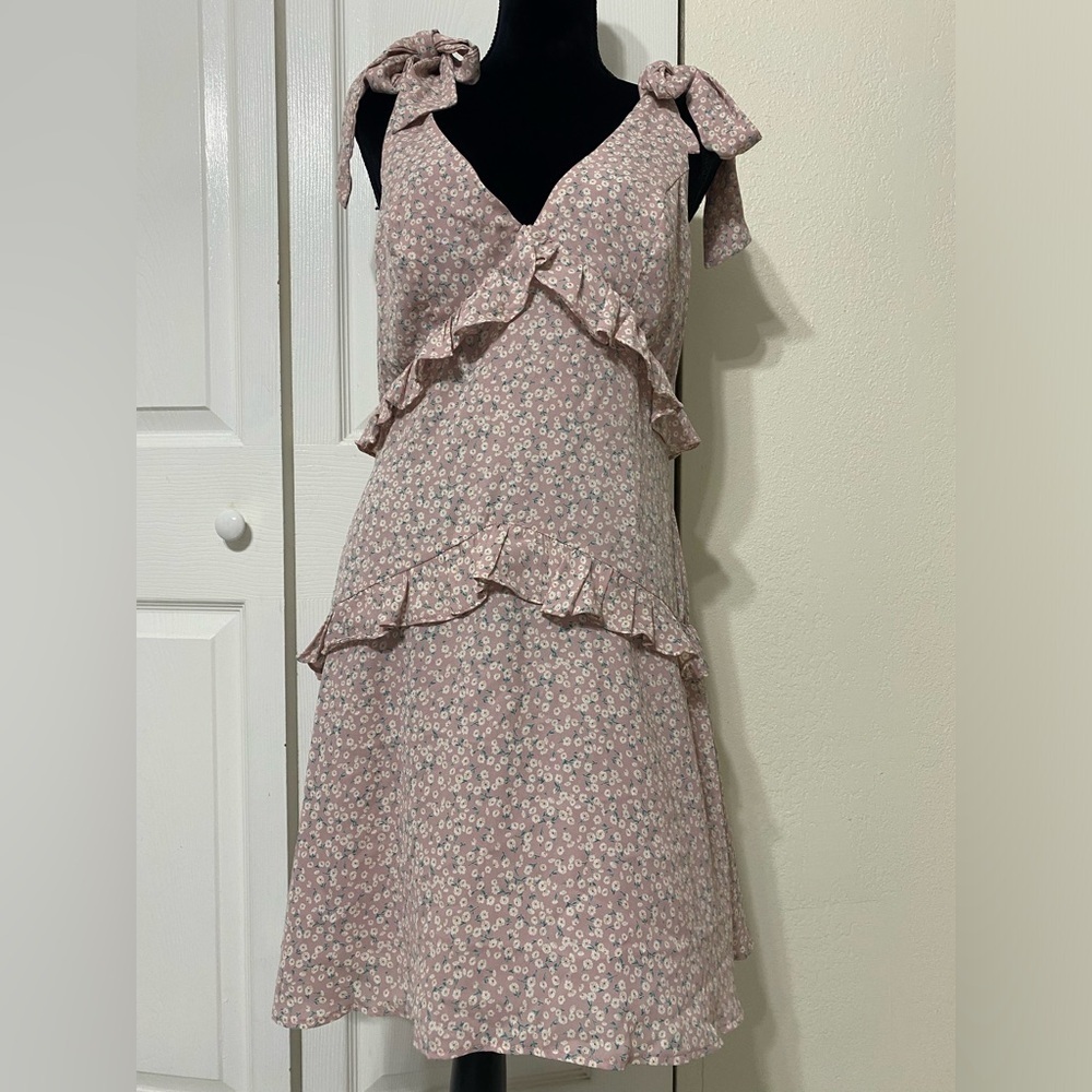 NWT Dress Forum Floral size Large